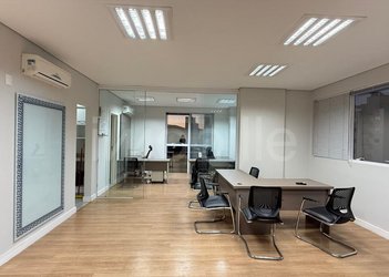 office em Rua 1822, Centro - Balneário Camboriú - SC