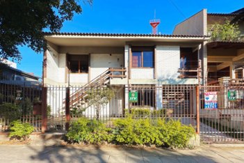 house em Rua General Couto de Magalhães, Higienópolis - Porto Alegre - RS