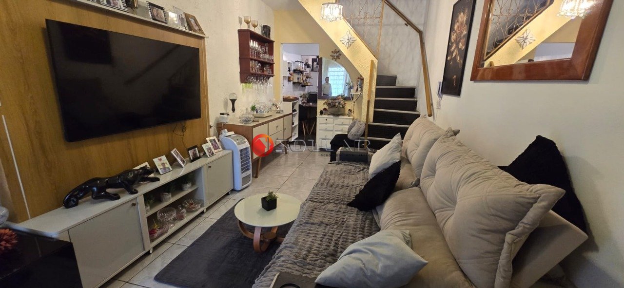 Casa com 2 quartos — Planalto, Belo Horizonte