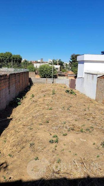 land_lot em Rua Oliveira Viana, Pampulha - Uberlândia - MG
