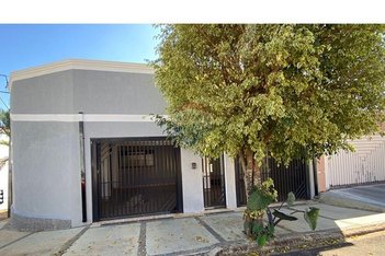 house em Rua Humberto Milanesi Junior, Jardim Paraíso II - Botucatu - SP