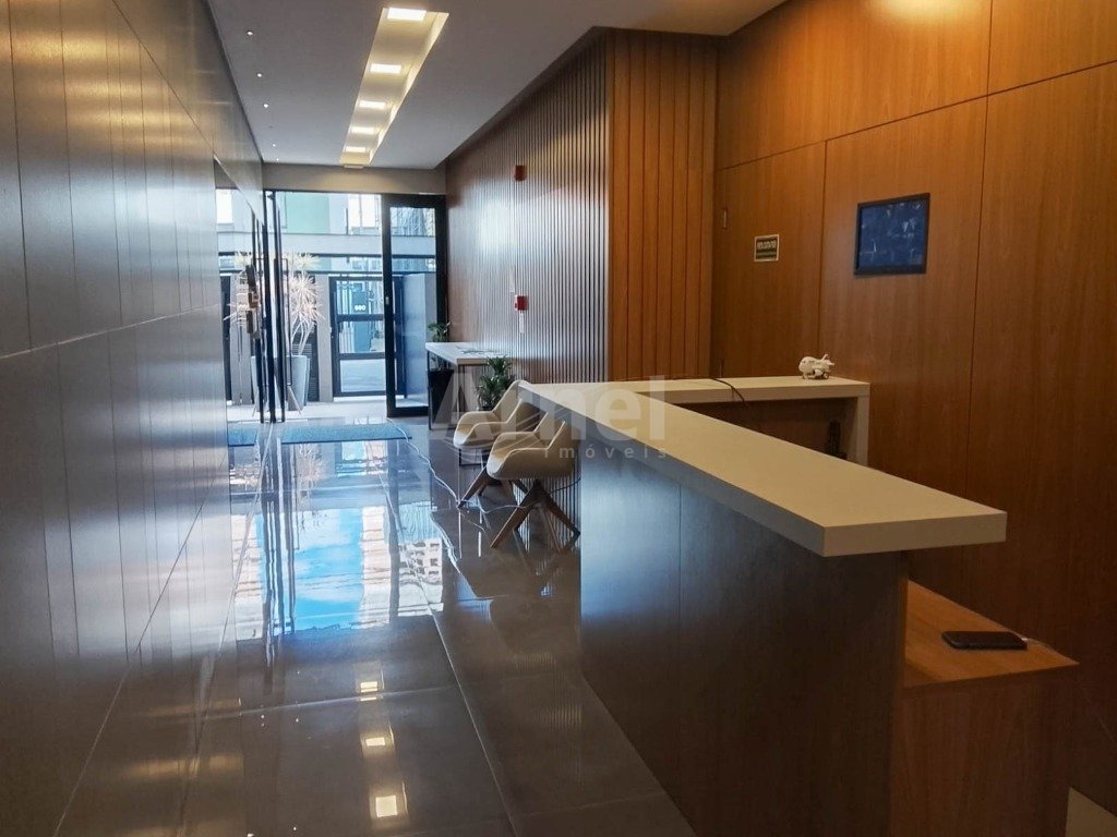 03 HALL