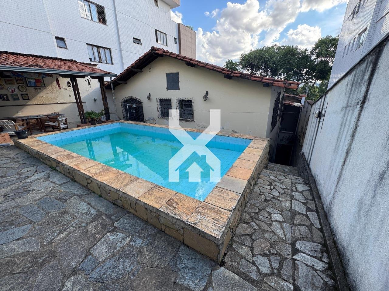 Casa com 4 quartos — Itapoã, Belo Horizonte