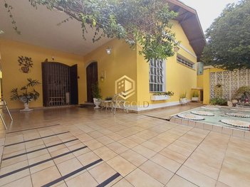 house em Rua Madre Eulália Perrotin, Parque Residencial Bom Conselho - Taubaté - SP