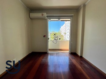 apartment em Rua Duque de Caxias, Centro Histórico - Porto Alegre - RS