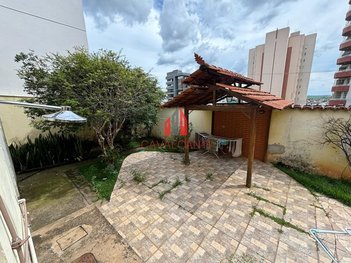 house em Rua Jovelina Reis, Vila Santa Cruz - Varginha - MG