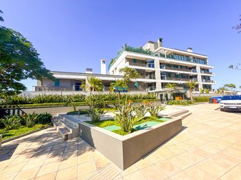 apartment em Estrada Haroldo Soares Glavan, Cacupé - Florianópolis - SC