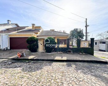 house em Rua Padre Clemente Faller, Cristo Rei - São Leopoldo - RS