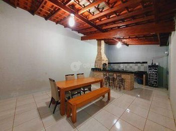 house em Rua das Florestas, Laranjeiras - Uberlândia - MG
