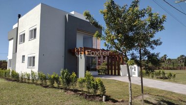 house em Avenida Alfieiro Zanardi, Centro - Torres - RS