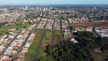 land_lot em Rua Estiva', Residencial Tupy - Ibiporã - PR