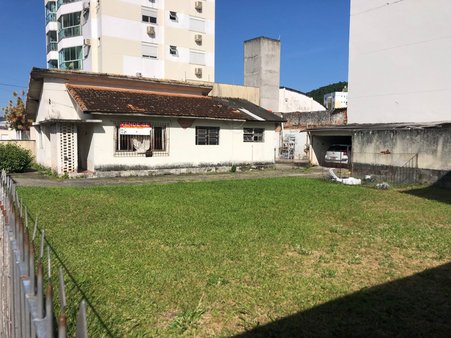 Cômodo Condomínio