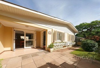 house em Rua Laranjeiras, Ipanema - Porto Alegre - RS
