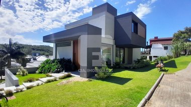 house em Rua Leonel Pereira, Cachoeira do Bom Jesus - Florianópolis - SC