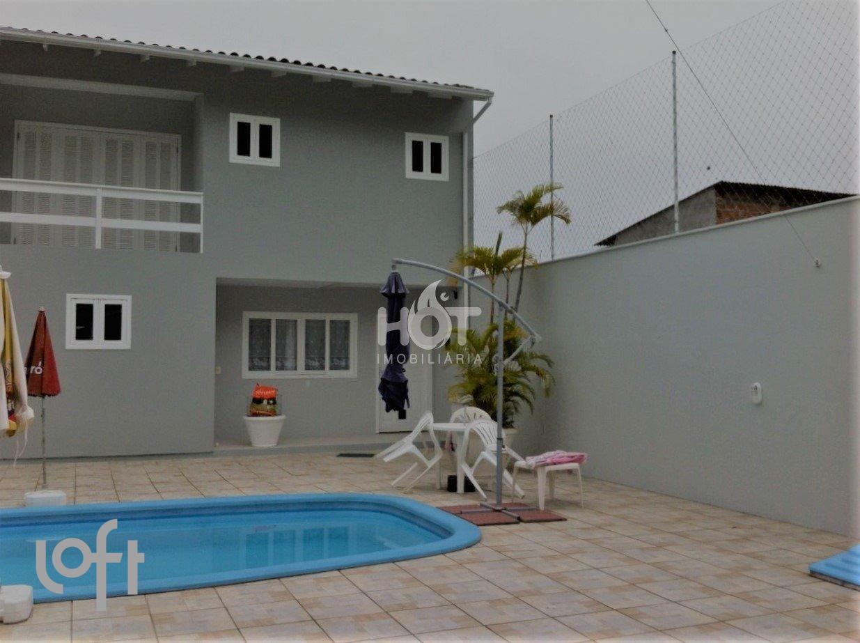 casa-pra-vender-cozinha-planejada-sala-de-estar-sala-de-jantar-2-suites-2-demi-suites-amplo-patio-pi