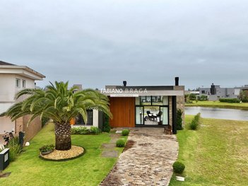 house em Avenida Diamante, Rainha do Mar - Xangri-Lá - RS