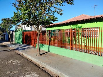 house em Rua Irmã Elza de Azevedo Costa, Lagoa Dourada - Londrina - PR