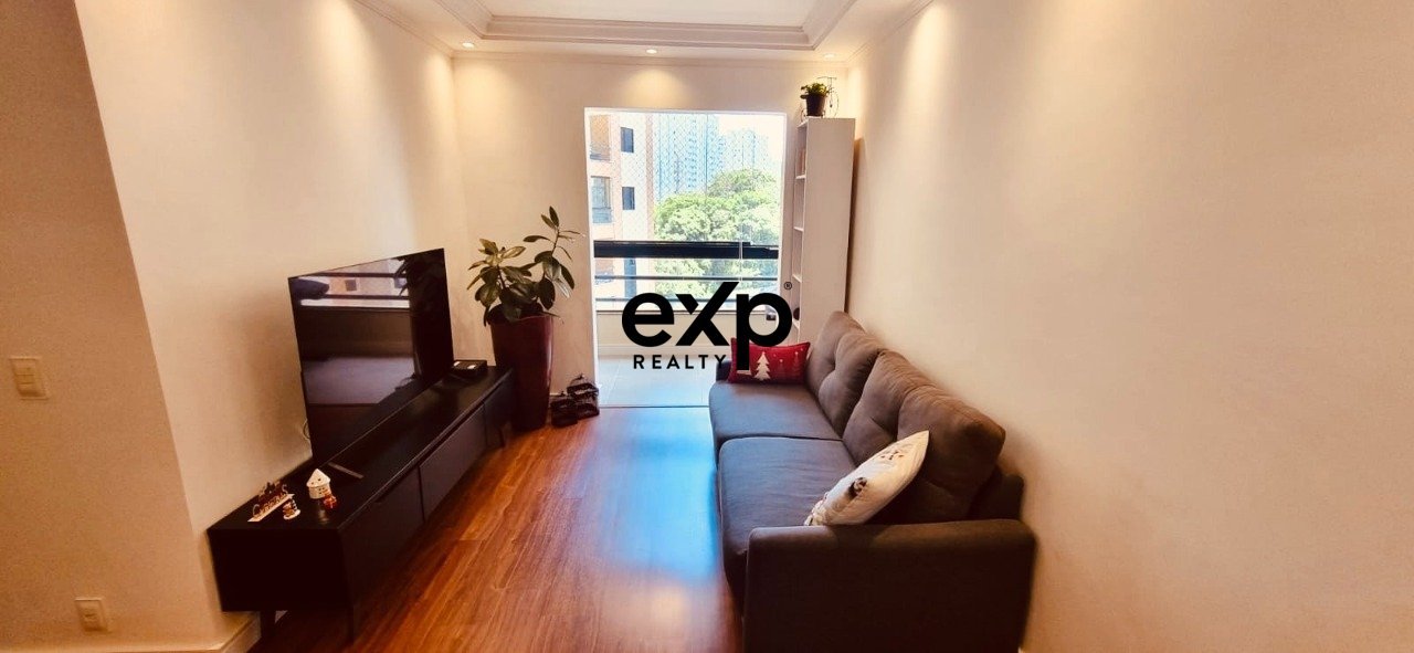 SALA DE ESTAR E VARANDA