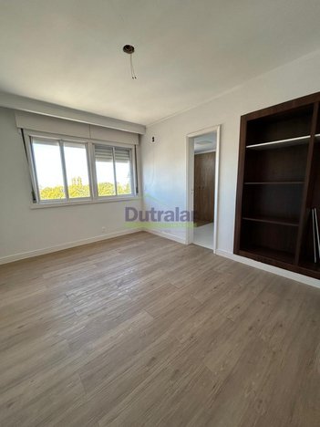 office em Rua General Neto, Centro - Rio Grande - RS