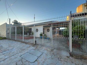house em Rua Capibaribe, São Sebastião - Porto Alegre - RS