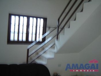 house em Rua dos Gladiolos, Parque Santo Antônio - Jacareí - SP