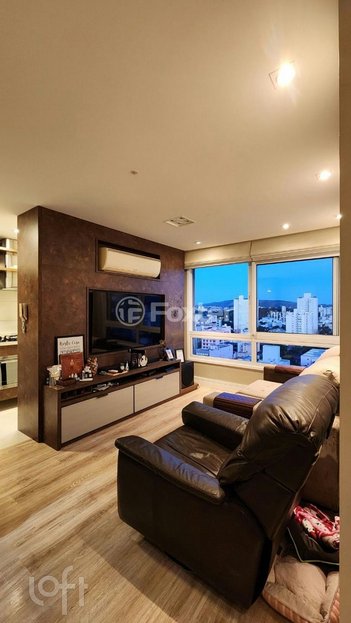 apartment em Rua Buenos Aires, Jardim Botânico - Porto Alegre - RS