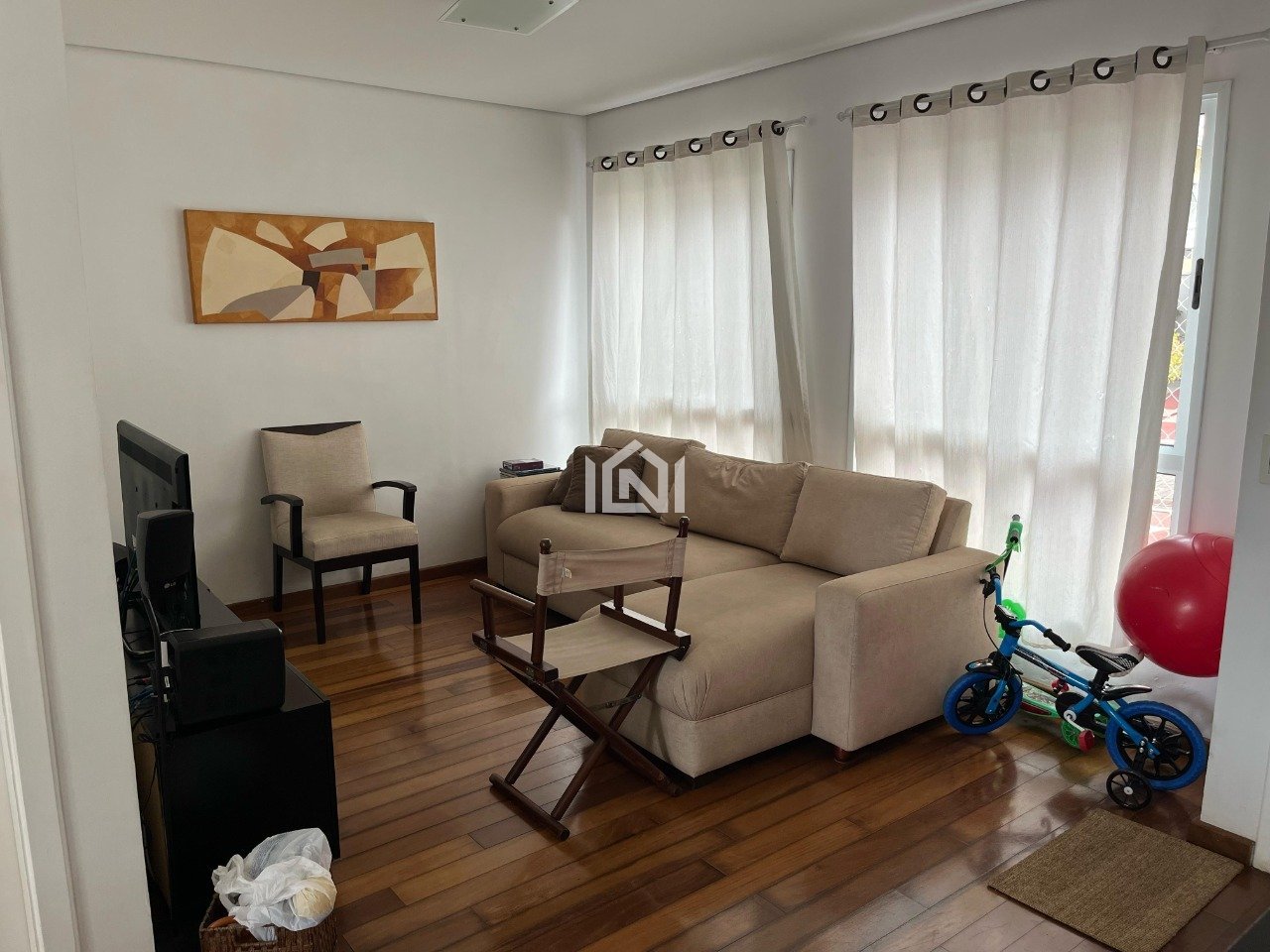 casa a venda no condomínio Portal da Granja-sala