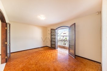 house em Rua Doutor Alfredo Vieira Barcelos, Uberaba - Curitiba - PR