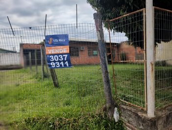house em Rua Roque Gonzales, Santo Inácio - Esteio - RS