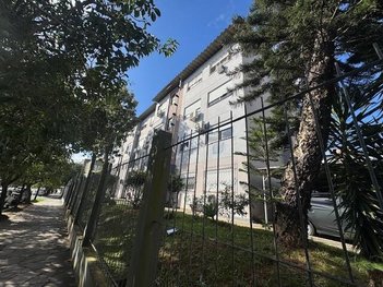 apartment em Rua Dona Adda Mascarenhas de Moraes, Jardim Itu - Porto Alegre - RS