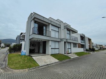 house em Avenida Wilson Castelo Branco, Beira Rio - Biguaçu - SC