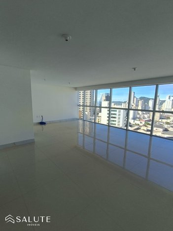 office em Rua Cônego Thomaz Fontes, Centro - Itajaí - SC