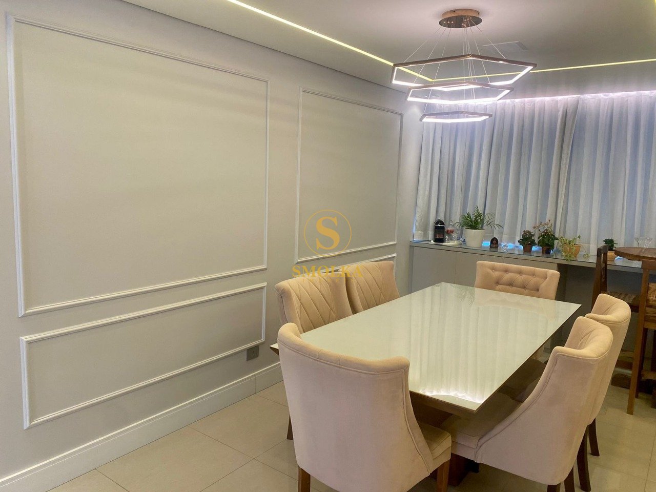 Sala de jantar moderna em apartamento tres quartos a venda no centro florianopolis ORDEM_MIGRACAO=4