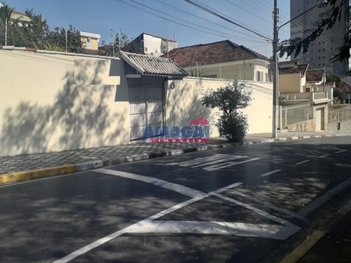 commercial_building em Pompilio Mercadante, Centro - Jacareí - SP