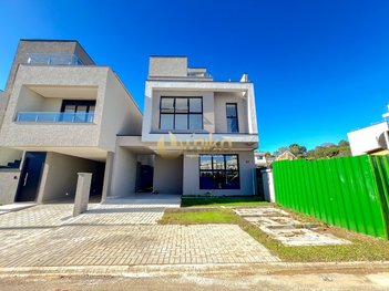 house em Rua Irma Schreiner Maran, Santa Cândida - Curitiba - PR