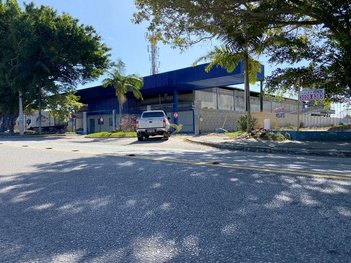 industrial em Rua Antônio Domingos de Souza, Carianos - Florianópolis - SC