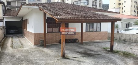 house em Servidão Antônio Irineu da Silva, Córrego Grande - Florianópolis - SC