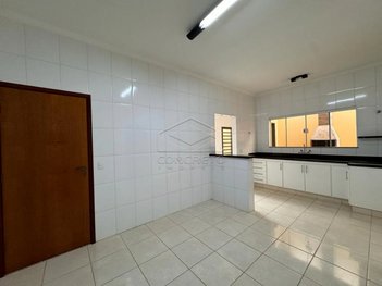 house em Rua Alvarino Gomes de Oliveira e Silva, Jardim Itamarati - Jaú - SP