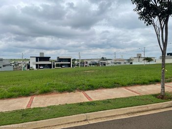 land_lot em Rua Ibrahim Salim Haddad, Residencial Lago Sul - Bauru - SP