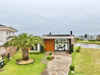 house em Avenida Diamante, Rainha do Mar - Xangri-Lá - RS
