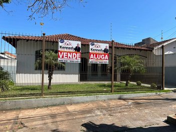 house em Rua Pernambuco, Centro - Paranavaí - PR