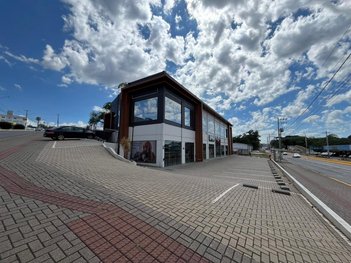 office em Avenida Senador Attilio Francisco Xavier Fontana - E, Efapi - Chapecó - SC