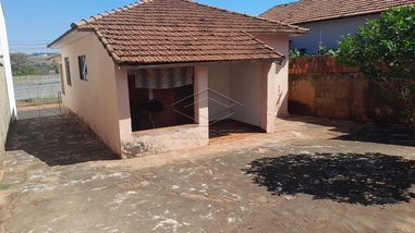 house em Rua Salvador de Toledo, Centro - Barra Bonita - SP