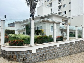 house em Rua Virgilino Ferreira de Souza, Barreiros - São José - SC