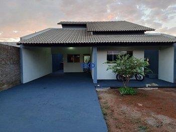 house em Rua M-04, Residencial Portal do Lago I - Catalão - GO