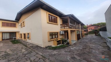 house em Arthur Azevedo, Jardim América - Caxias do Sul - RS
