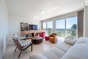 apartment em Rua Carlos Huber, Três Figueiras - Porto Alegre - RS