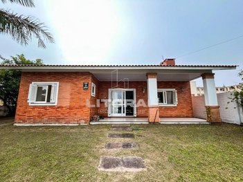 house em Rua Carandaí, Atlântida - Xangri-Lá - RS