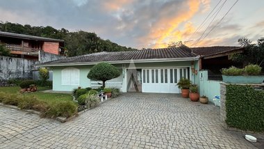 house em Rua Silva Jardim, Glória - Joinville - SC