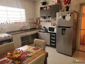 house em Avenida Estados Unidos, Jardim Siesta - Jacareí - SP